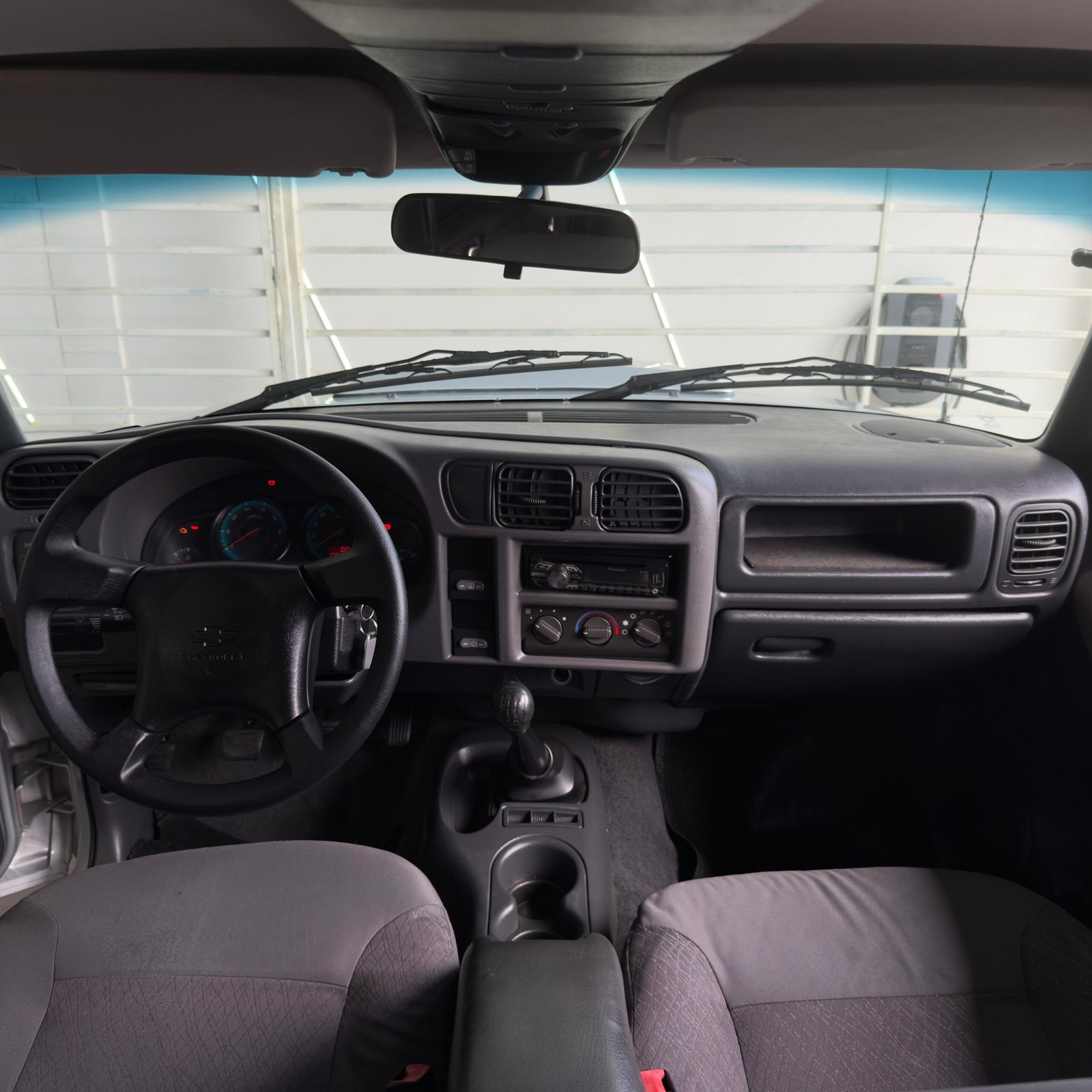 WhatsApp Image 2025-11-15 at 10.03.33 (1)