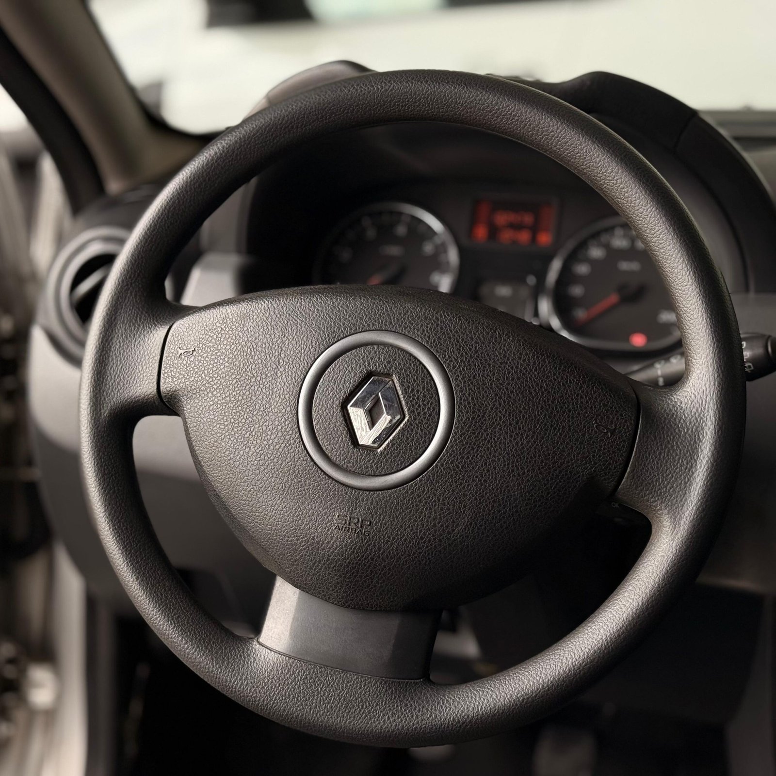 WhatsApp Image 2025-12-05 at 11.07.37 (3)